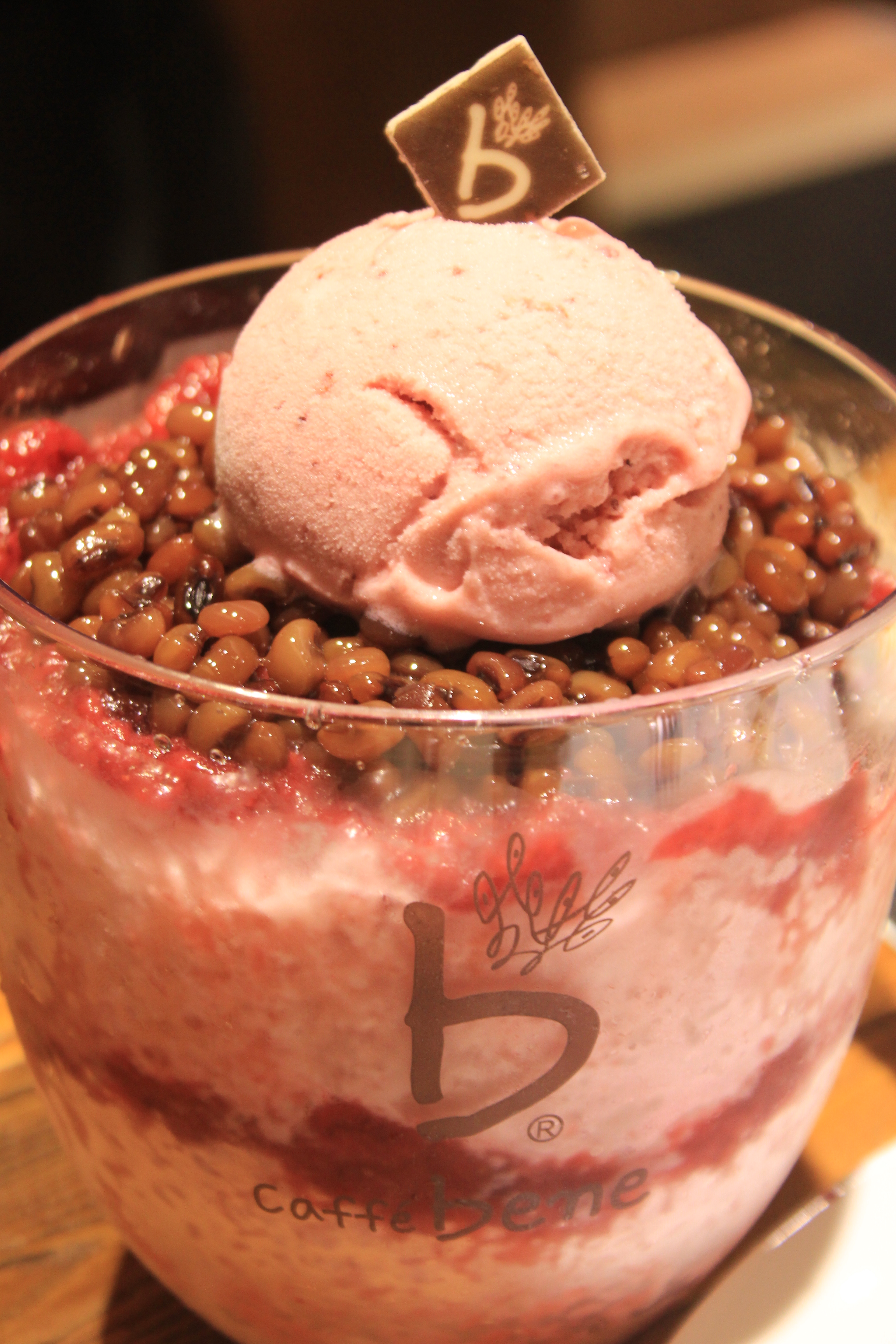 Strawberry Bingsu (Comes in Big Php 218 and Huge Php 280)